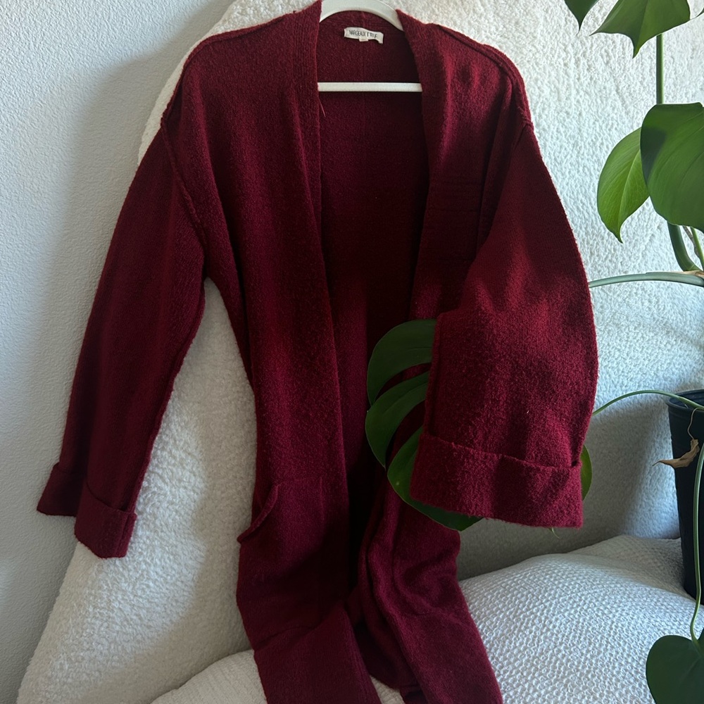 Red cardigan with pockets